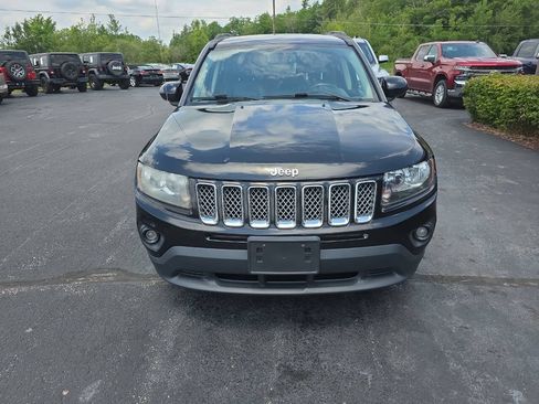 Used 2016 Jeep Compass Latitude AWD/4WD image 3