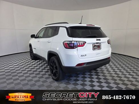 New 2026 Jeep Compass Latitude image 5