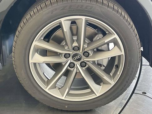 New 2025 Audi Q3 2.0T Premium image 14