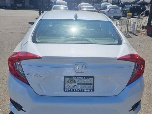 Used 2018 Honda Civic EX-T image 4
