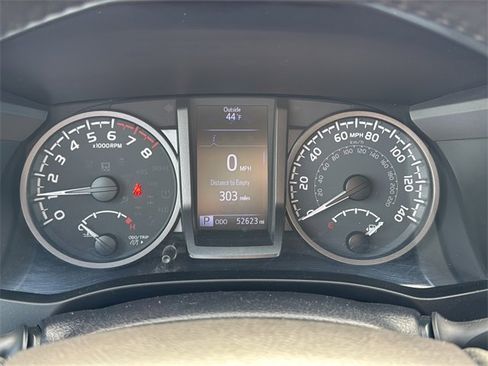 Used 2021 Toyota Tacoma TRD Off-Road image 21