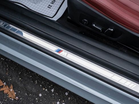 Used 2024 BMW M440i Convertible w/ Premium Package RWD image 31