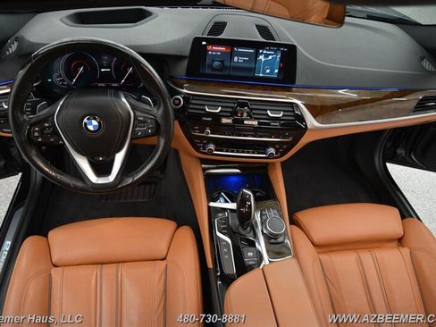 Used 2018 BMW 530e image 19