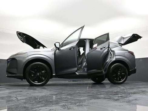 Used 2025 Nissan Murano SV image 40