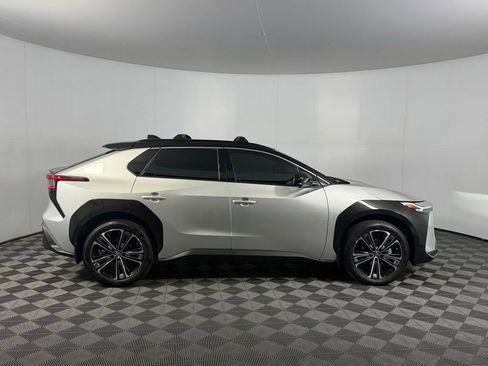 Used 2025 Toyota bZ4X FWD w/ Weather Package image 7