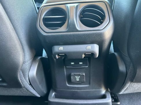 Used 2024 Jeep Wrangler Unlimited Rubicon 4xe w/ Technology Group AWD/4WD image 41