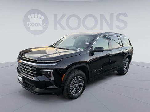 New 2026 Chevrolet Traverse LT w/ Driver Confidence Package image 1