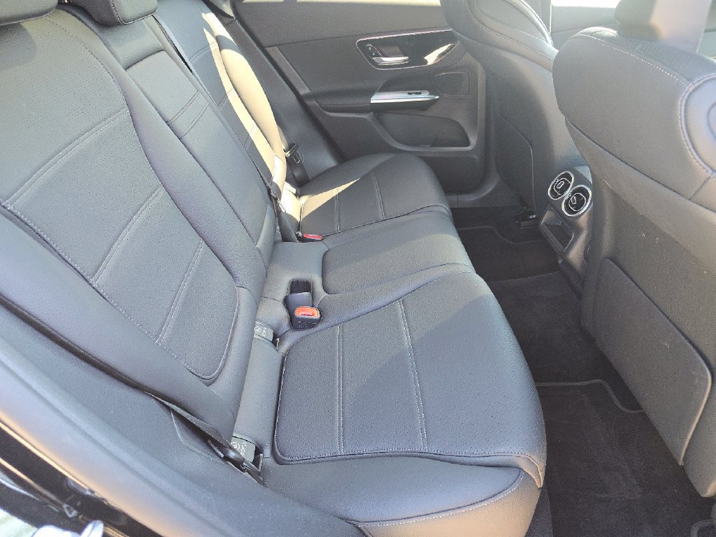 Certified 2026 Mercedes-Benz GLC 300 4MATIC image 21