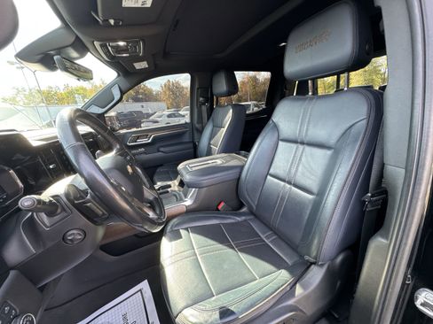 Used 2022 Chevrolet Silverado 1500 High Country w/ High Country Premium Package image 20