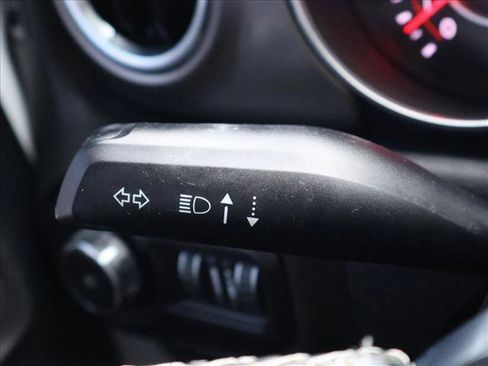 Used 2018 Jeep Wrangler Unlimited Rubicon image 12