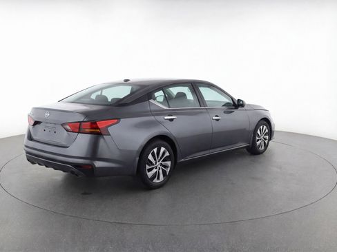Used 2024 Nissan Altima 2.5 S image 9