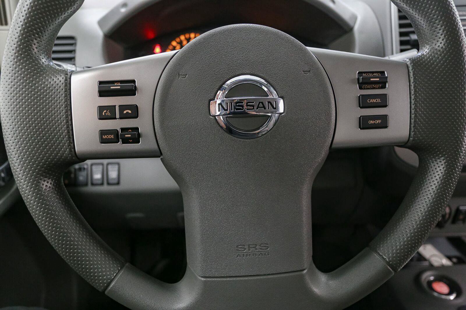 Used 2021 Nissan Frontier SV w/ Midnight Edition Floor Mats AWD/4WD image 31