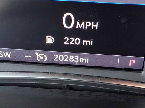 Used 2023 Chevrolet Traverse LT w/ LPO, Floor Liner Package image 18