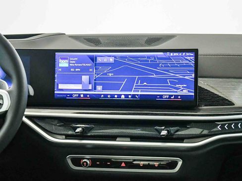 Used 2026 BMW X5 sDrive40i w/ M Sport Package RWD image 14