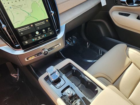 New 2026 Volvo XC90 T8 Ultra w/ Lounge Package AWD/4WD image 30