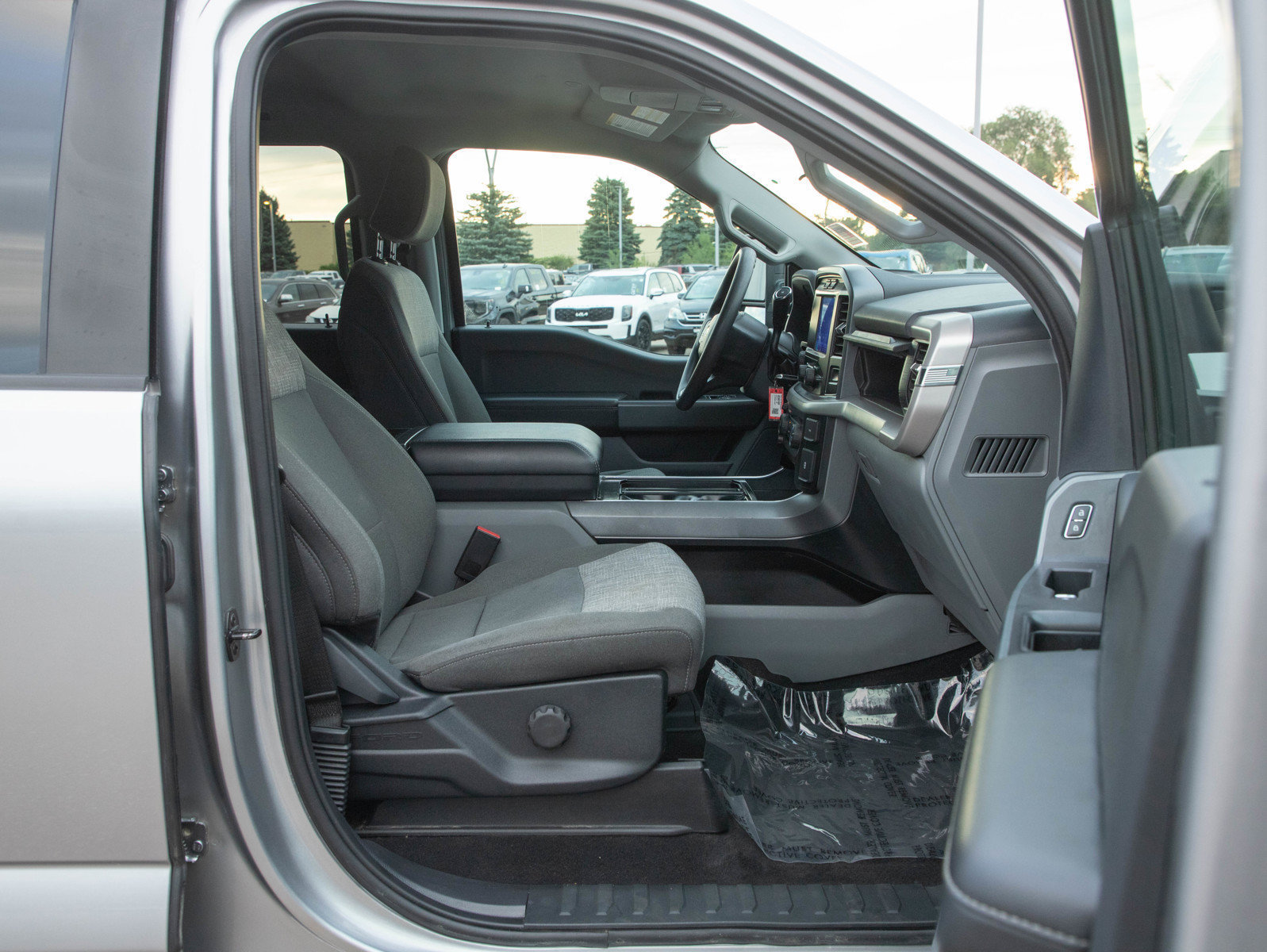 Used 2023 Ford F150 XLT w/ XTR Package AWD/4WD image 11