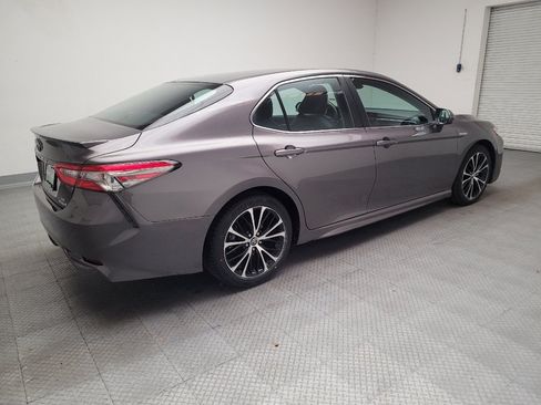 Used 2018 Toyota Camry SE image 10