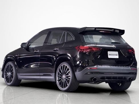New 2025 Mercedes-Benz GLA 35 AMG 4MATIC image 3