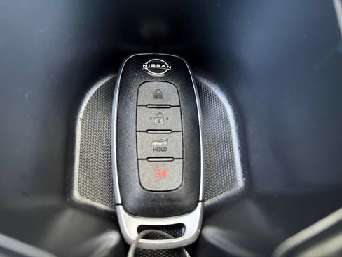 Used 2025 Nissan Sentra SV FWD image 21