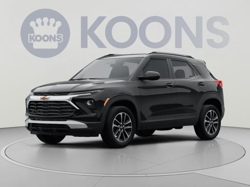 Used 2025 Chevrolet TrailBlazer LT w/ LT Cold Weather Package FWD image 1