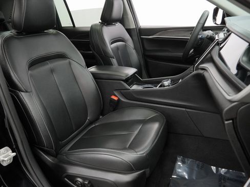 Used 2023 Jeep Grand Cherokee 4WD 4xe image 50