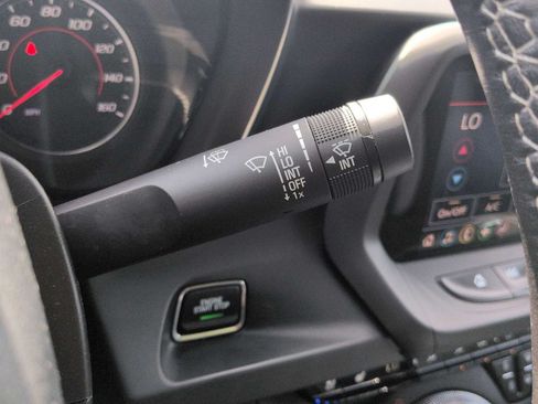 Used 2022 Chevrolet Camaro LT w/ Technology Package RWD image 22