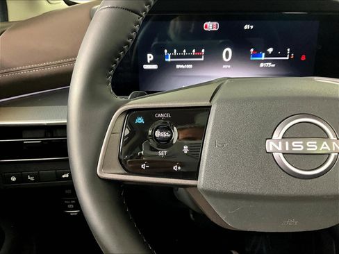 Certified 2026 Nissan Murano Platinum w/ Cargo Package AWD/4WD image 11