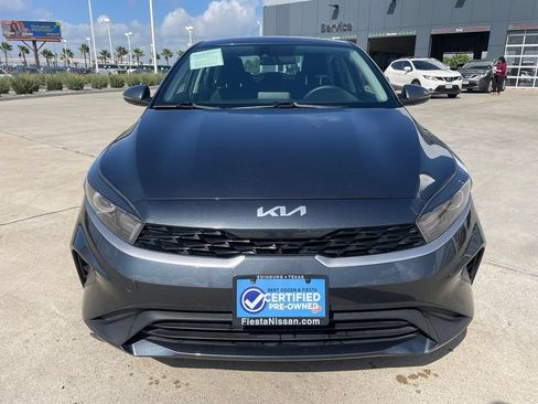 Used 2024 Kia Forte LXS w/ LXS Technology Package FWD image 2