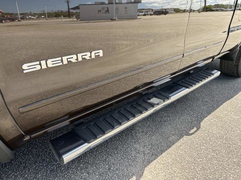 Used 2018 GMC Sierra 1500 SLE w/ SLE Value Package RWD image 12