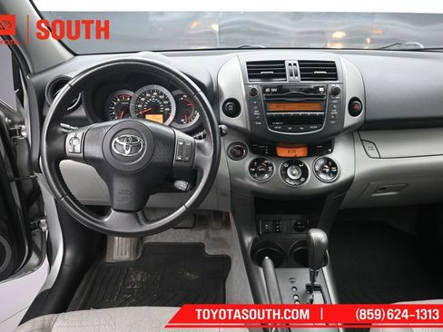 Used 2011 Toyota RAV4 Limited w/ Limited Extra Value Pkg AWD/4WD image 11