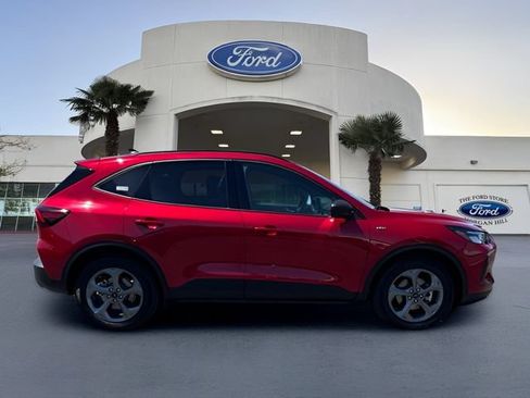 Certified 2025 Ford Escape ST-Line w/ Equipment Group 301A FWD image 5