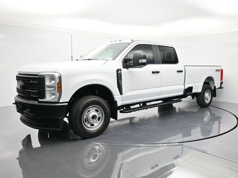 New 2026 Ford F350 4x4 Crew Cab Super Duty image 1