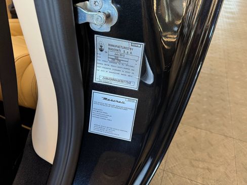 Used 2014 Maserati GranTurismo Convertible image 87