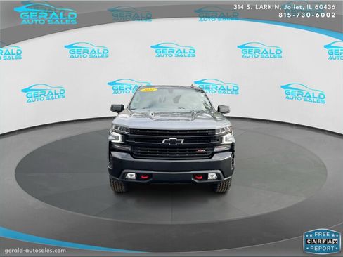 Used 2021 Chevrolet Silverado 1500 LT Trail Boss w/ Convenience Package II image 2