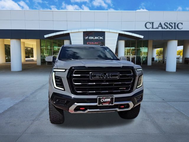 Used 2025 GMC Yukon XL AT4 Ultimate AWD/4WD image 3