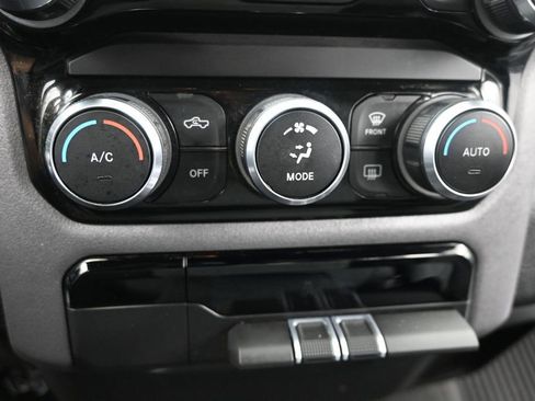Used 2022 RAM 1500 Big Horn AWD/4WD image 23