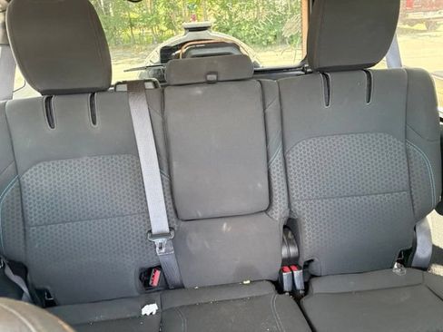 Used 2024 Jeep Wrangler Unlimited Rubicon 4xe AWD/4WD image 15