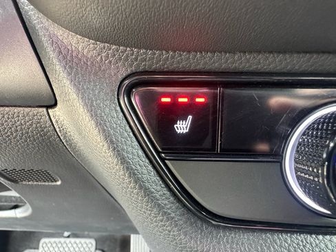 Certified 2025 Honda HR-V Sport image 19