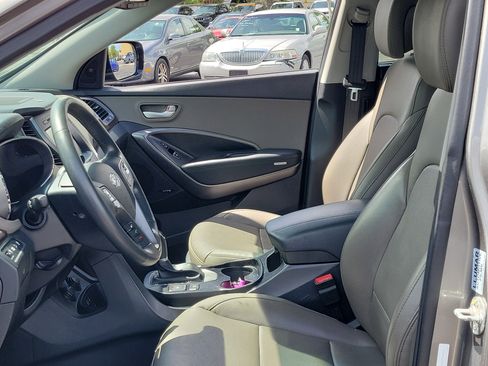 Used 2017 Hyundai Santa Fe Sport FWD image 23
