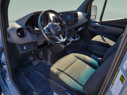 Used 2021 Mercedes-Benz Sprinter 144 Cargo image 9