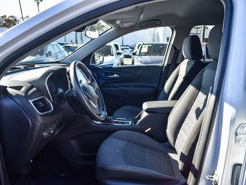 Used 2022 Chevrolet Equinox LT image 17