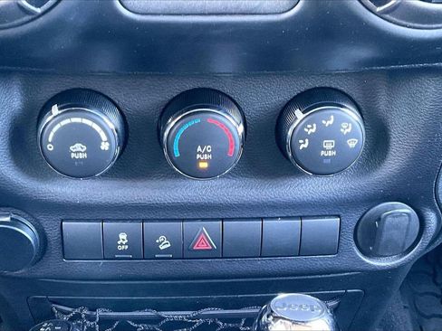 Certified 2018 Jeep Wrangler Sport image 16