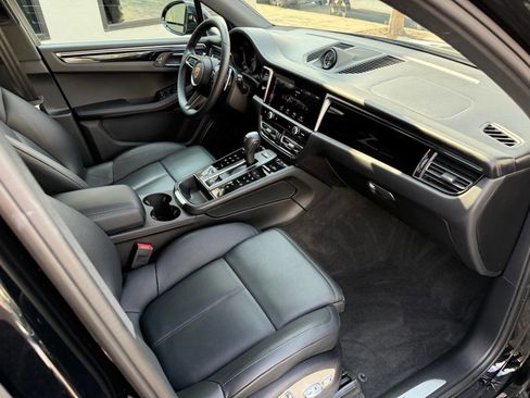 Used 2024 Porsche Macan S image 29