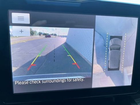 Used 2020 Ford Explorer Limited image 23