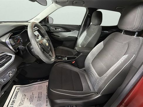 Certified 2022 Chevrolet TrailBlazer LT w/ Convenience Package image 17