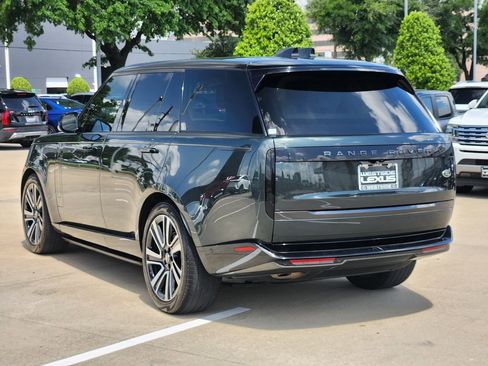 Used 2023 Land Rover Range Rover SE image 5
