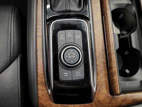 Used 2024 Nissan Armada SL image 44