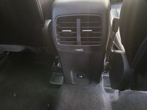 Used 2024 Ford Escape Platinum AWD/4WD image 31