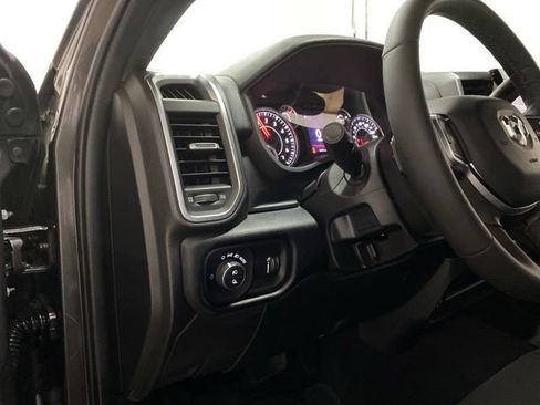 Used 2025 RAM 2500 Big Horn AWD/4WD image 15