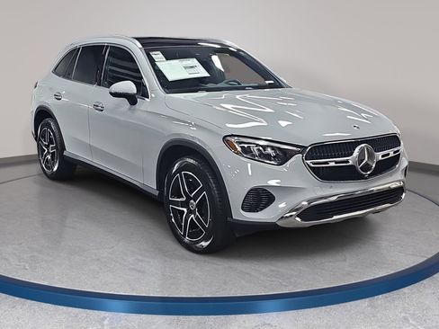 New 2026 Mercedes-Benz GLC 300 image 3
